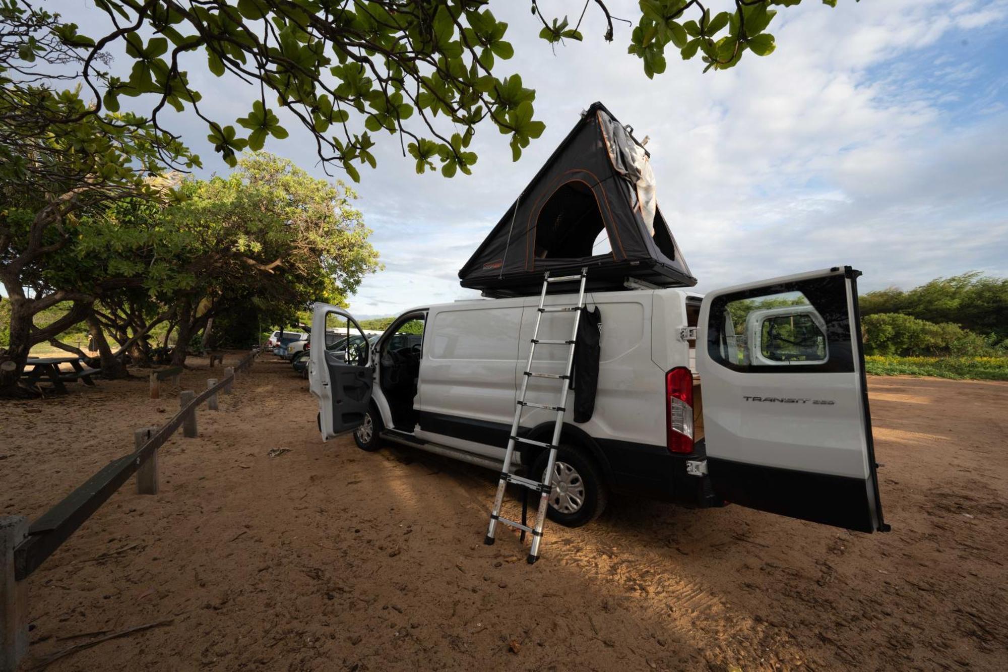 Campcar Maui Jeeps Suvs Hybrid Camper Van Rentals With Equipment And Travel Advice Kahului Eksteriør bilde